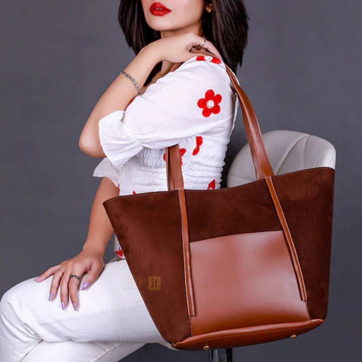 Comely Brown Tote