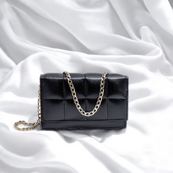 LuxeCross Black